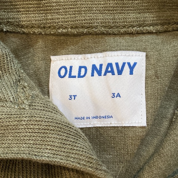 Old Navy Green Sweater for Toddler Size 3T. - Picture 3 of 3
